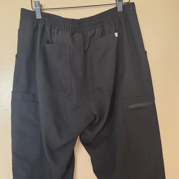 FIGS Yola High Waisted Skinny Tapered Leg Scrub Pants M Black  Tailored Nursing - Picture 8 of 16